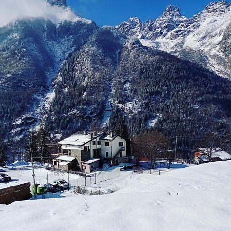 Sasso Nero Ξενοδοχείο Chiesa in Valmalenco Εξωτερικό φωτογραφία